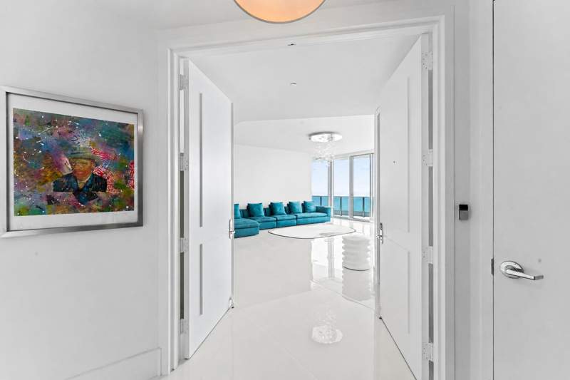 4 bedroom Condominium at 5959 Collins Avenue 1203, The Residences At The Bath, Miami Beach — photo 4