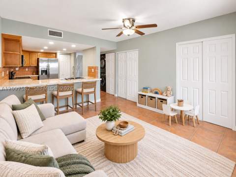 9187 Fontainebleau Blvd 407, Miami FL - photo 7 of 23