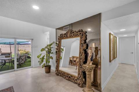 17338 NW 61st Pl, Hialeah FL - photo 10 of 53
