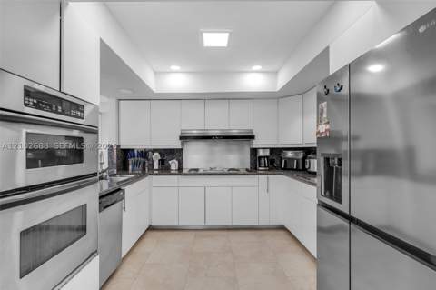 17338 NW 61st Pl, Hialeah FL - photo 12 of 53