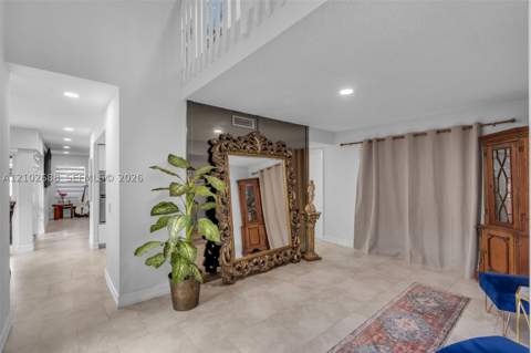 17338 NW 61st Pl, Hialeah FL - photo 9 of 53