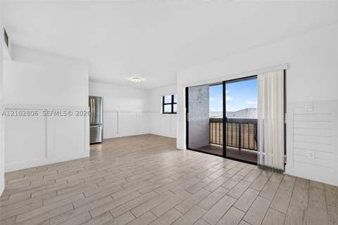 1121 SW 122nd Ave 414-2, Miami FL - photo 7 of 32
