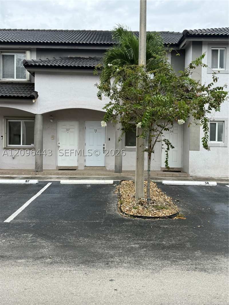 3 bedroom Condominium at 5655 NW 109th Ave 58, Doral Grand Condo, Doral — photo 1