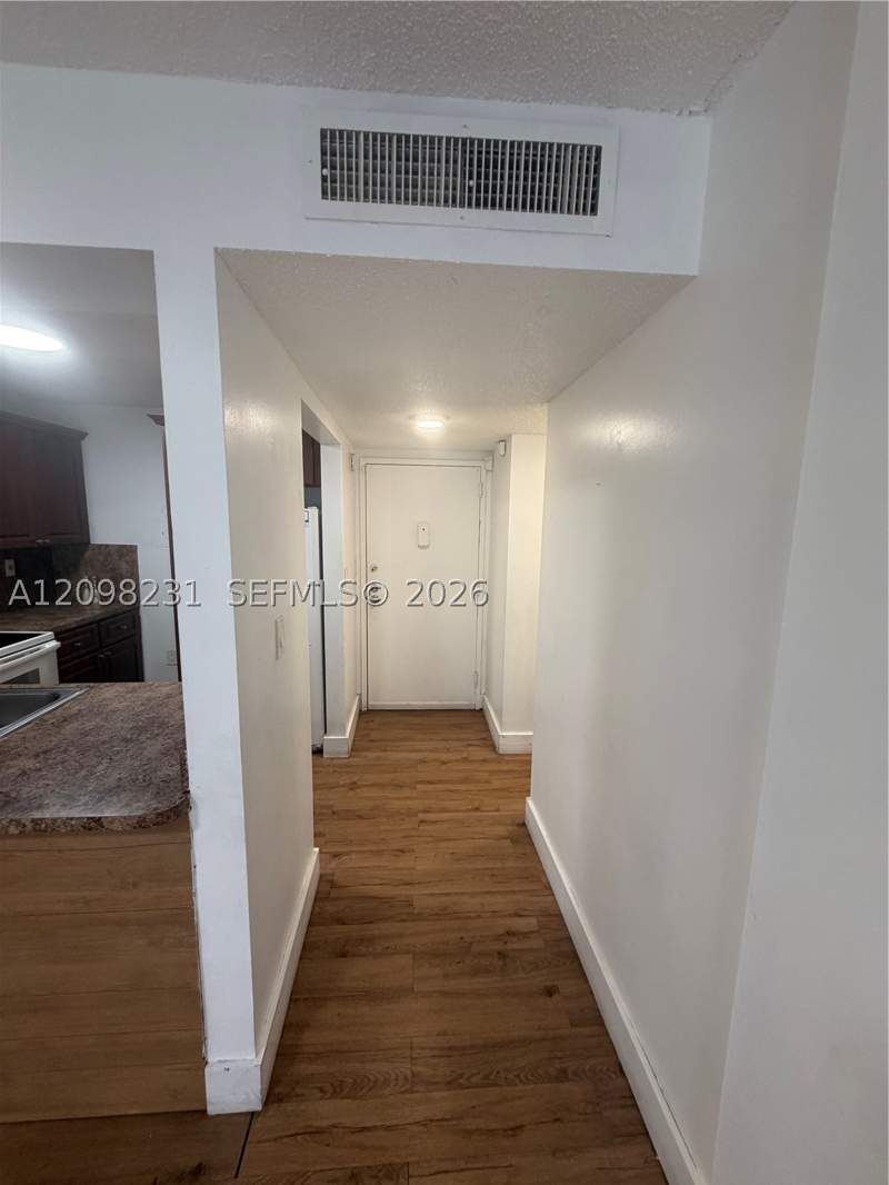 1 bedroom Condominium at 16465 NE 22nd Ave 412, Tall Trees Condo, North Miami Beach — photo 2