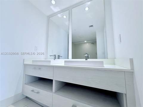 45 SW 9th St 1209, Miami FL - photo 8 of 15