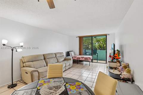 1825 W 44th Pl 208, Hialeah FL - photo 8 of 27