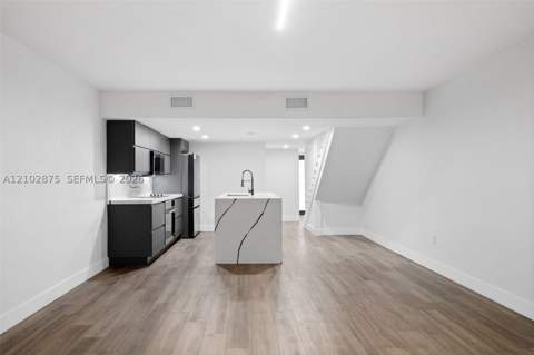 1609 NE 105th st 3-6, Miami Shores FL - photo 9 of 87