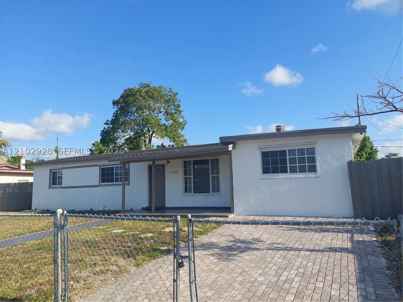 3 bedroom SingleFamilyResidence at 1030 NE 214th St, Ives Estates Sec 5, Miami — photo 1