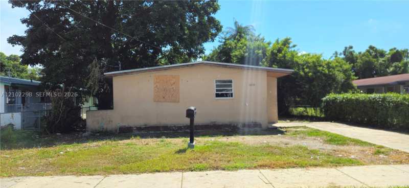 3 bedroom SingleFamilyResidence at 10230 SW 176th St, Perrine, Miami — photo 1
