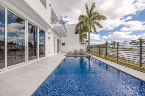 10250 NW 75th Ter, Doral FL - photo 18 of 20