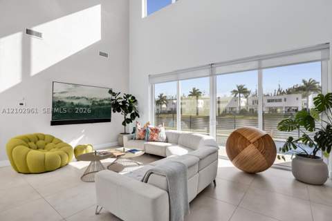 10250 NW 75th Ter, Doral FL - photo 6 of 20