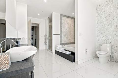 200 Biscayne Boulevard Way 5302, Miami FL - photo 10 of 31