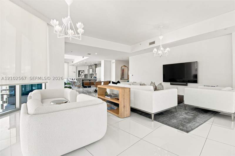 3 bedroom Condominium at 200 Biscayne Boulevard Way 5302, Epic West Condo, Miami — photo 3