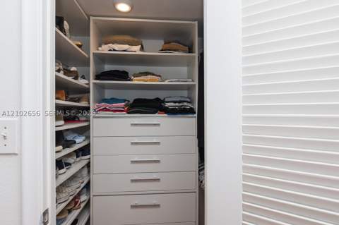 1020 Meridian Ave 314, Miami Beach FL - photo 17 of 38