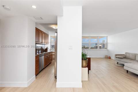 251 174th St 1219, Sunny Isles Beach FL - photo 18 of 39