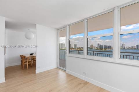251 174th St 1219, Sunny Isles Beach FL - photo 19 of 39