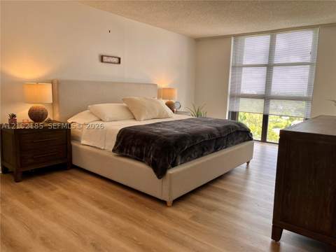 4000 NE Towerside Ter 1101, Miami FL - photo 13 of 36