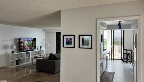 4000 NE Towerside Ter 1101, Miami FL - photo 6 of 36