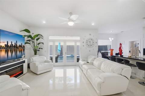 18112 NW 91st Ct, Hialeah FL - photo 11 of 40