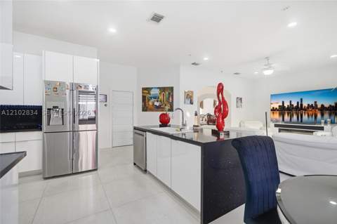18112 NW 91st Ct, Hialeah FL - photo 13 of 40