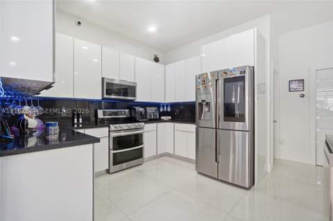 18112 NW 91st Ct, Hialeah FL - photo 14 of 40