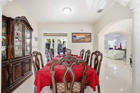 18112 NW 91st Ct, Hialeah FL - photo 8 of 40