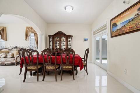 18112 NW 91st Ct, Hialeah FL - photo 9 of 40