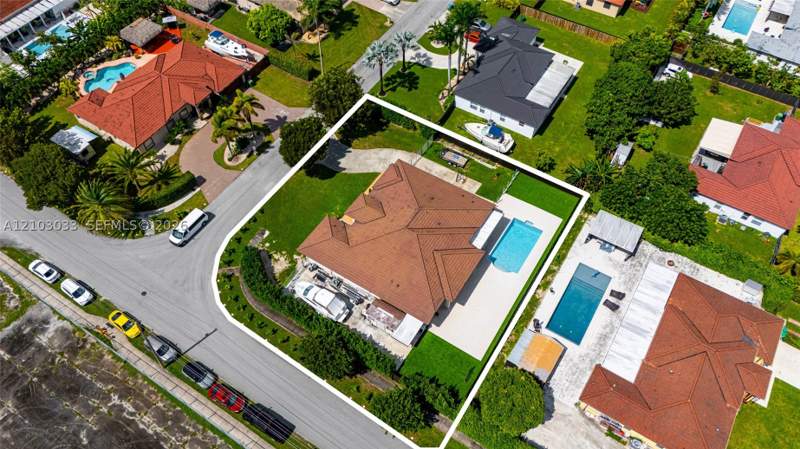 5 bedroom SingleFamilyResidence at 28155 SW 166th Ct, Eve Estates, Homestead — photo 3