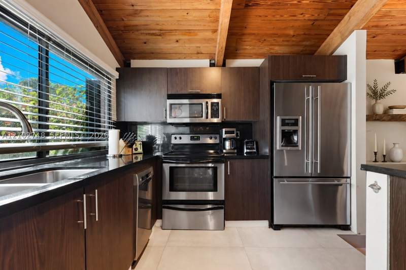 2 bedroom Townhouse at 11339 SW 112th Cir Ln N, Killian Pines Townhouses, Miami — photo 5