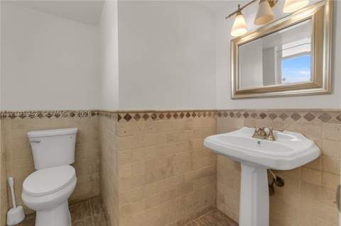 1401 NE Miami Gardens Dr 892, Miami FL - photo 16 of 46