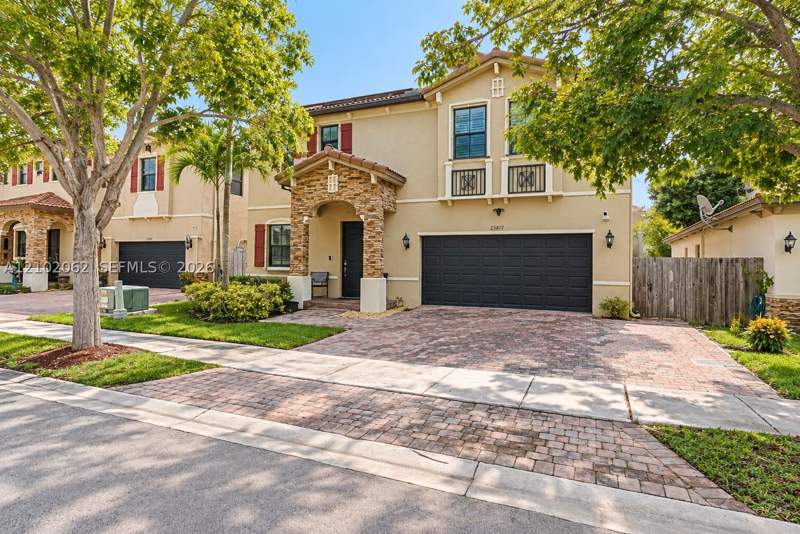 4 bedroom SingleFamilyResidence at 23371 SW 118 Ave, Silver Palm West, Homestead — photo 2