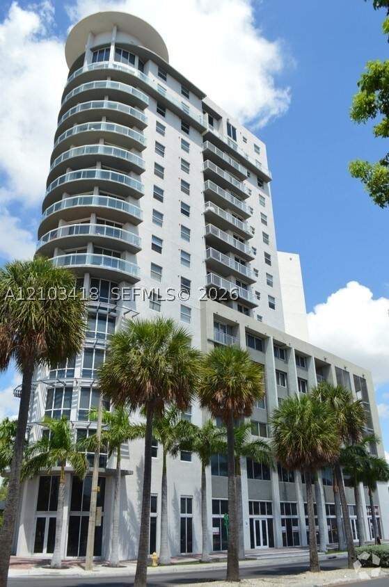 2 bedroom Condominium at 1 Glen Royal Pkwy 1004, Altos De Miami Condo, Miami — photo 2
