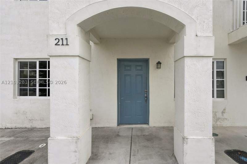 3 bedroom Townhouse at 211 SW 6th Ln, Jalil Subdivision, Florida City — photo 3