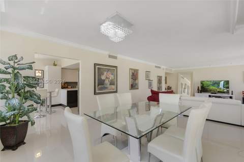5660 Collins Ave 4B, Miami Beach FL - photo 10 of 34