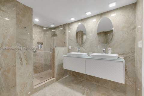 5660 Collins Ave 4B, Miami Beach FL - photo 15 of 34