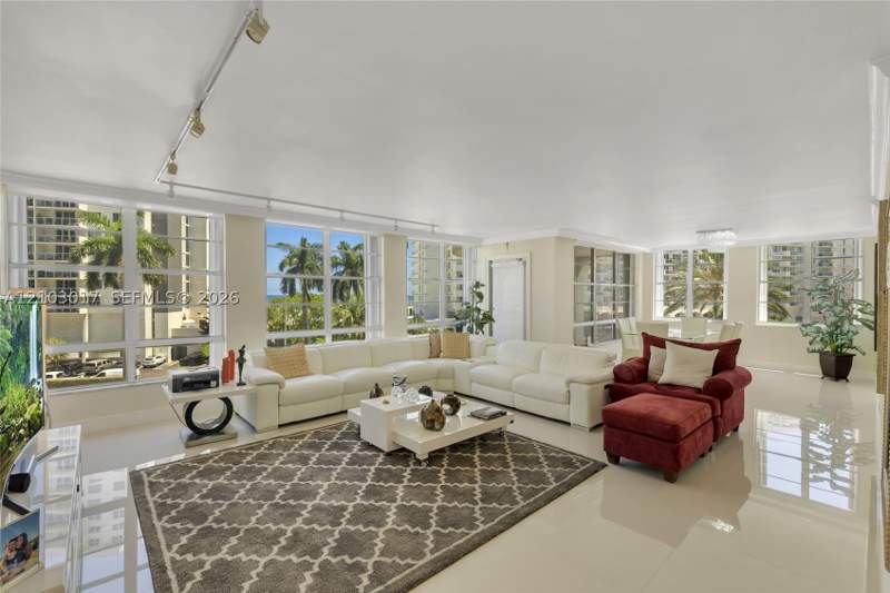 3 bedroom Condominium at 5660 Collins Ave 4B, Fifty Six-Sixty Collins A, Miami Beach — photo 3