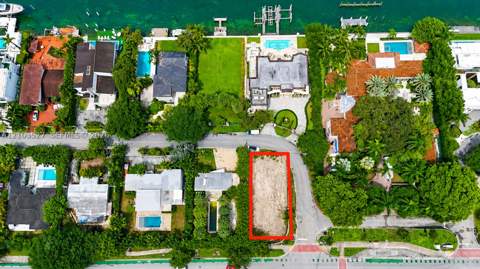 920 N Venetian Dr, Miami FL - photo 10 of 11