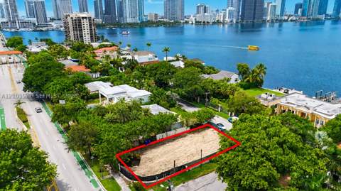 920 N Venetian Dr, Miami FL - photo 8 of 11