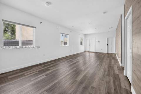 363 NE 35th terrace, Homestead FL - photo 10 of 61