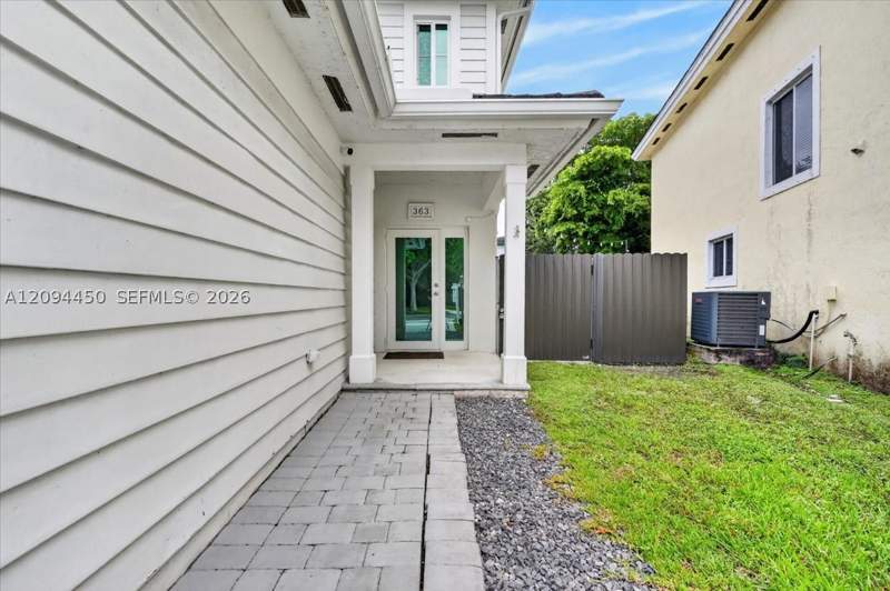 5 bedroom SingleFamilyResidence at 363 NE 35th terrace, Emilios Place At Oasis, Homestead — photo 4
