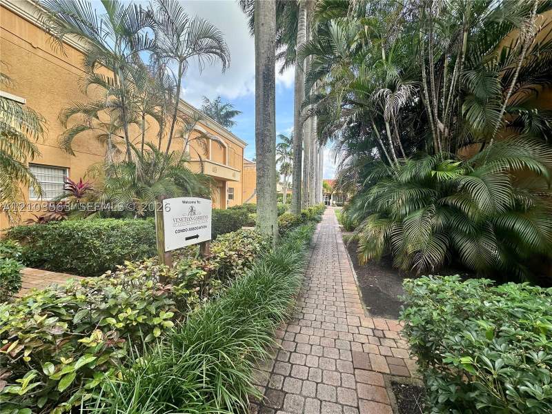 1 bedroom Condominium at 17911 NW 68th Ave N207, Venetian Gardens At Count, Hialeah — photo 3