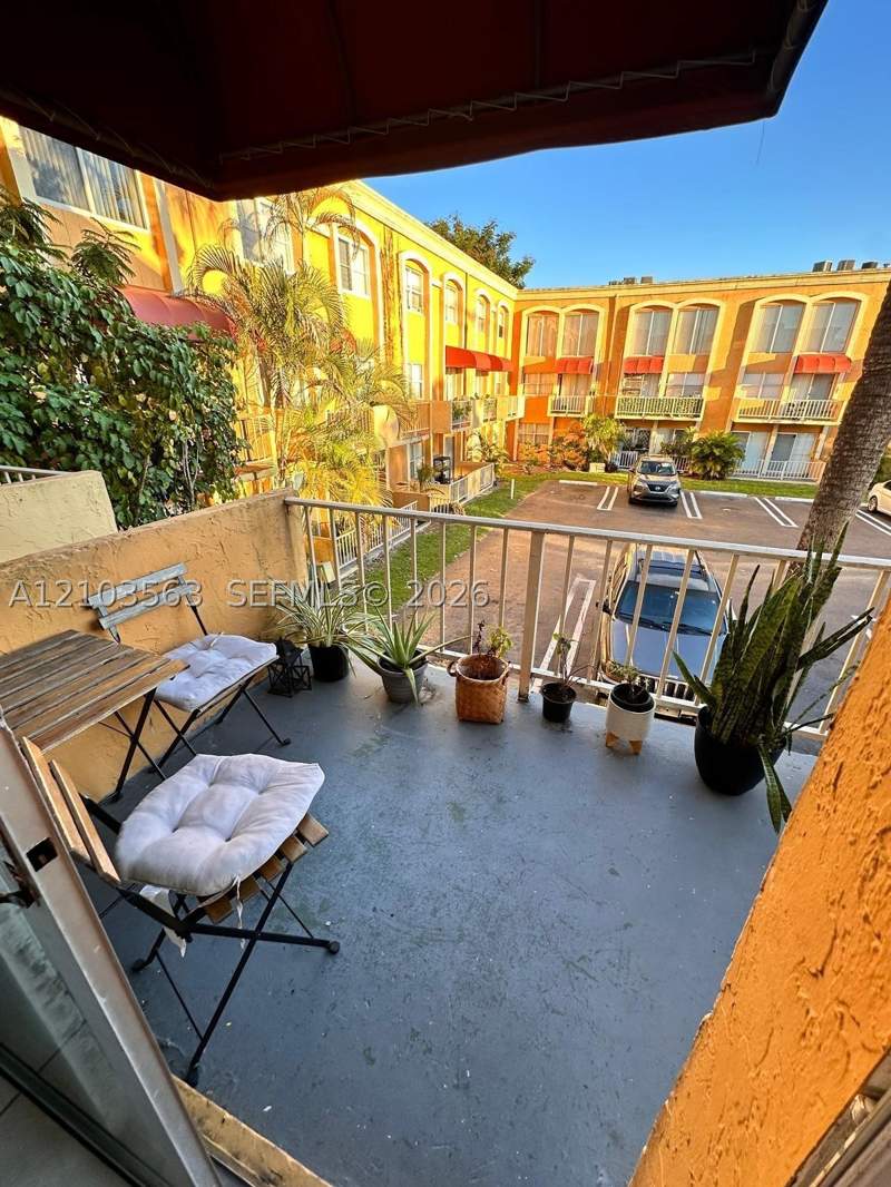 1 bedroom Condominium at 17911 NW 68th Ave N207, Venetian Gardens At Count, Hialeah — photo 5