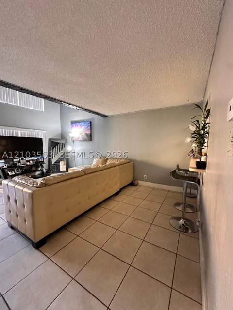 17911 NW 68th Ave N207, Hialeah FL - photo 6 of 20