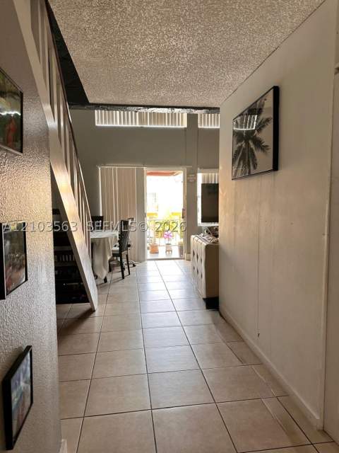 17911 NW 68th Ave N207, Hialeah FL - photo 9 of 20