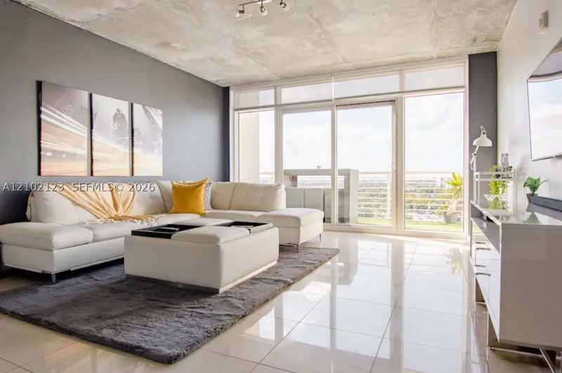 1 bedroom Condominium at 3250 NE 1st Ave 1108, Midblock Miami Condo, Miami — photo 1