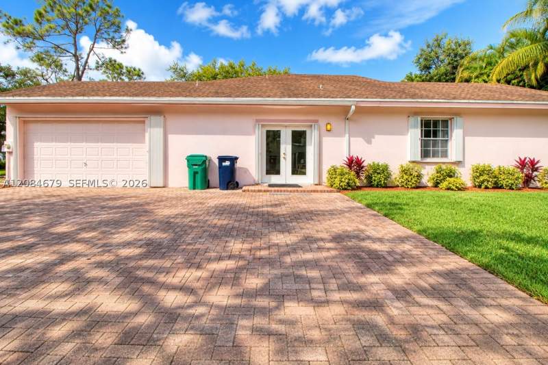 4 bedroom SingleFamilyResidence at 17401 SW 266th Ter, Country Ridge Estates, Homestead — photo 5