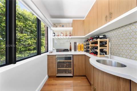 1566 NE Quayside Ter D14, Miami FL - photo 22 of 37