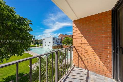 1566 NE Quayside Ter D14, Miami FL - photo 23 of 37