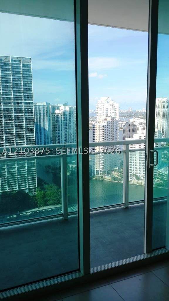 1 bedroom Condominium at 950 Brickell Bay Dr 4008, The Plaza 851 Brickell Co, Miami — photo 2