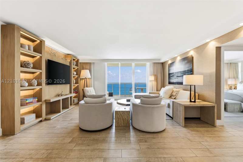 3 bedroom Condominium at 102 N 24th St 1244, 2399 Collins Avenue, Miami Beach — photo 1